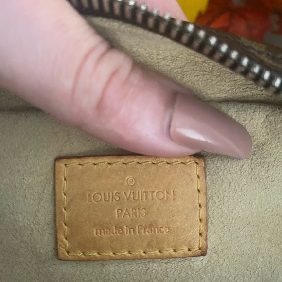 SOLD Auth Louis Vuitton Monogram Manhattan PM - Picture 9 of 12